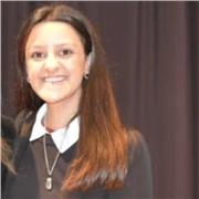 Docente de Criminalística imparte clases a estudiantes de nivel terciario y universitario